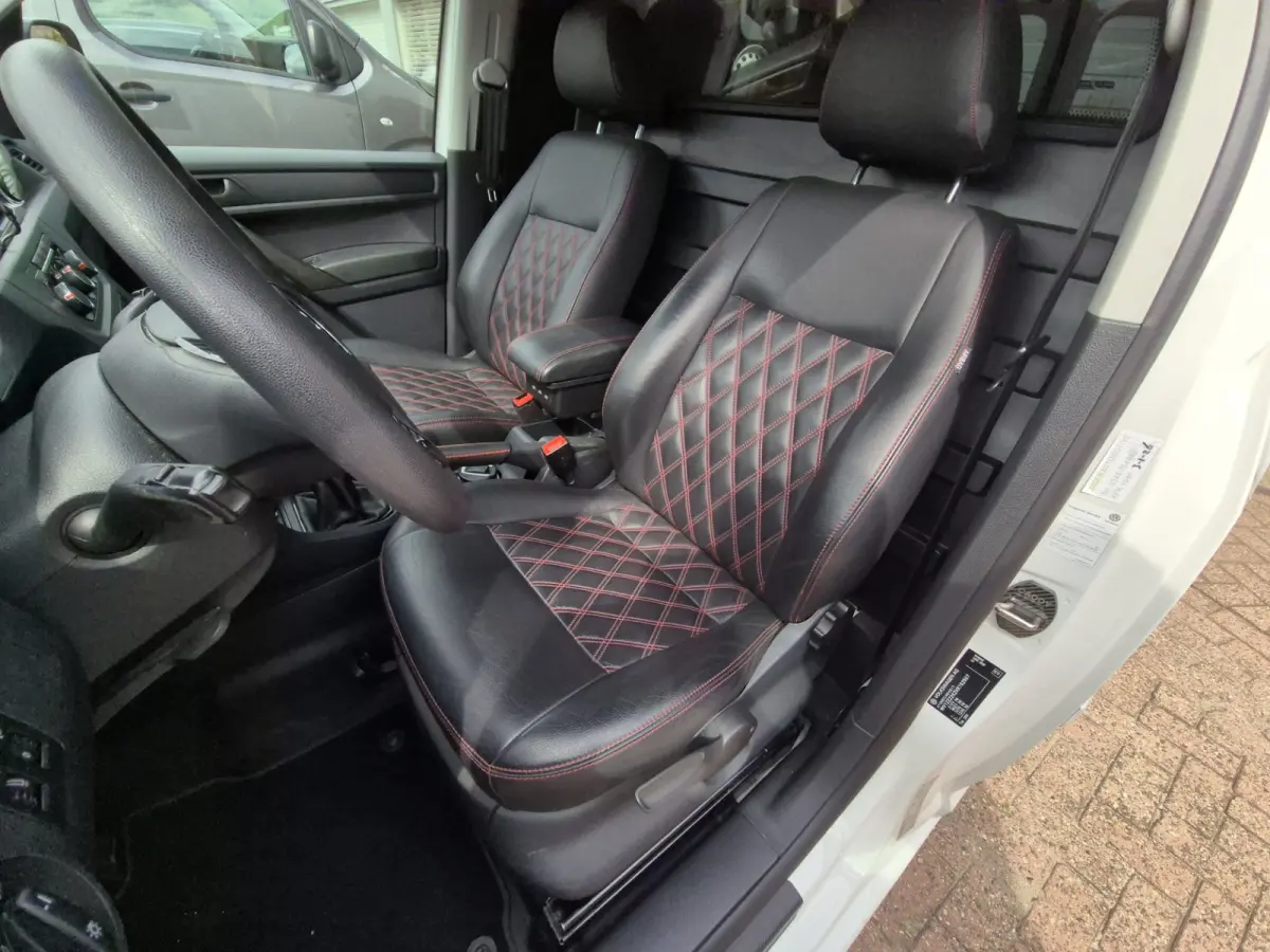 2.0 TDI L1H1 , Airco , 185 pk Leder / Apple carplay / 18 inch.