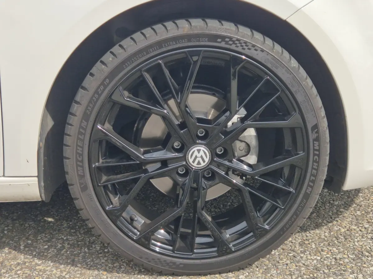 2.0 TDI L1H1 , Airco , 185 pk Leder / Apple carplay / 18 inch.