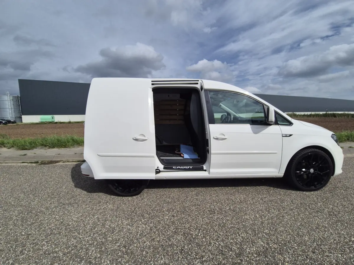 2.0 TDI L1H1 , Airco , 185 pk Leder / Apple carplay / 18 inch.