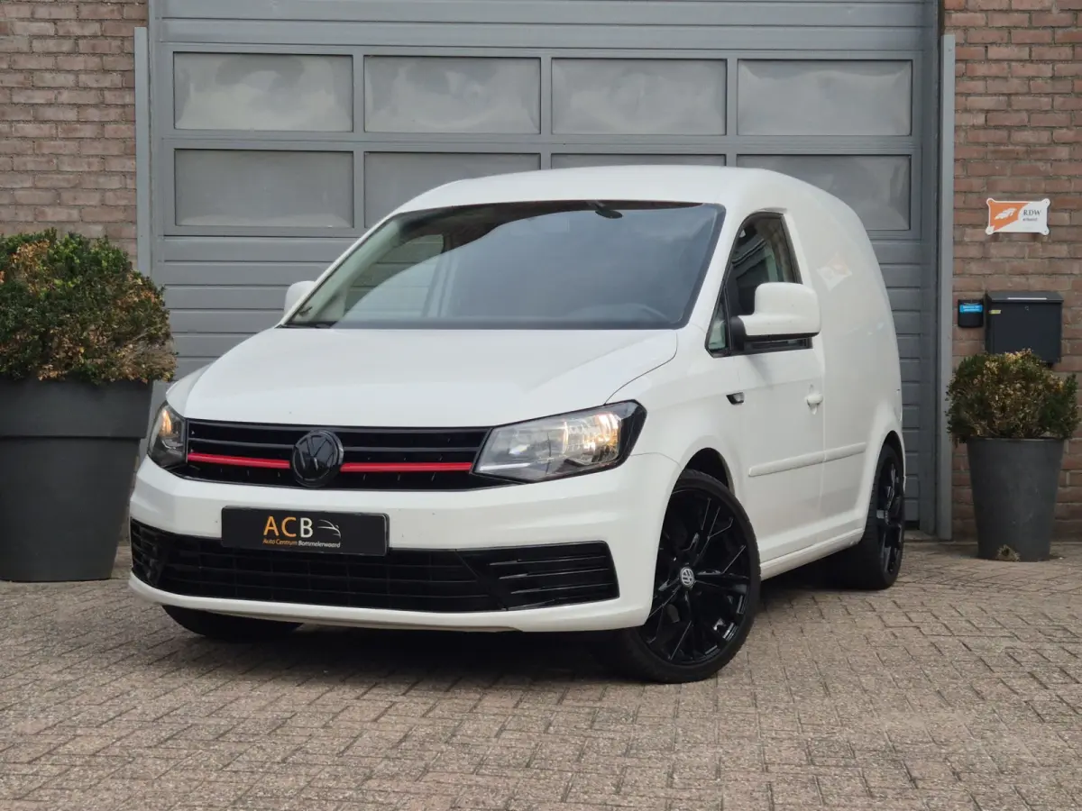 2.0 TDI L1H1 , Airco , 185 pk Leder / Apple carplay / 18 inch.