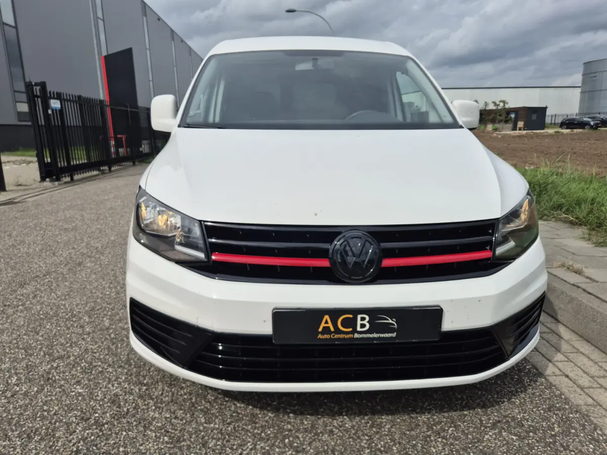 2.0 TDI L1H1 , Airco , 185 pk Leder / Apple carplay / 18 inch.