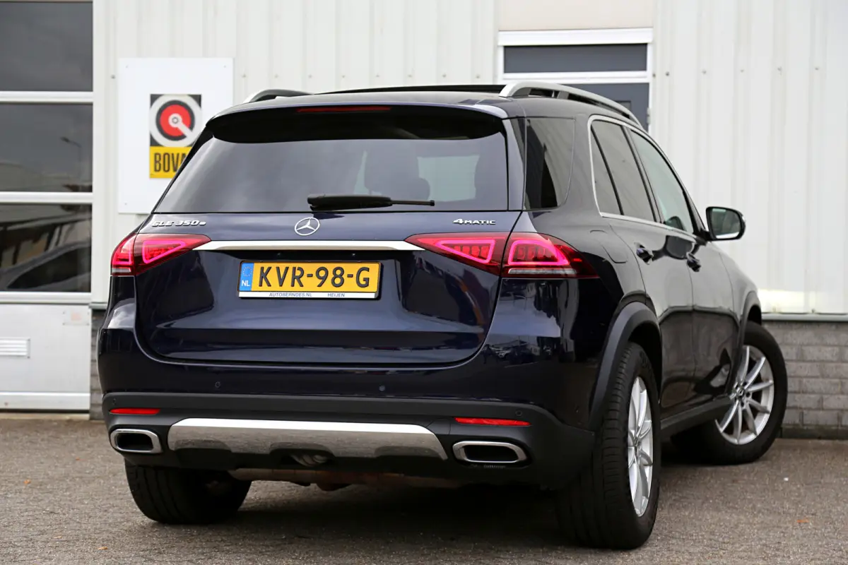 350 e PHEV Plug in 4MATIC Premium*Perfect MB Onderh.*BTW*1ste Eig*Luchtvering/Elek. Trekhaak/Pano/ACC met stuurhulp/360/Stoelverw./Stuurverw./MBUX/LED/Elek. Klep/Standkachel/Dodehoek/Rijstro