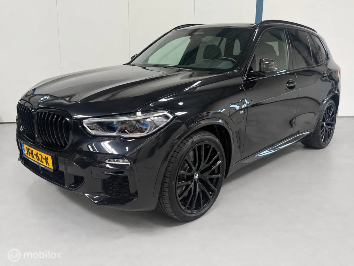 xDrive45e M-SPORT ACC/SKYLOUNGE/4WD STURING