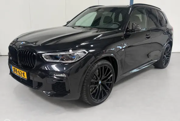xDrive45e M-SPORT ACC/SKYLOUNGE/4WD STURING