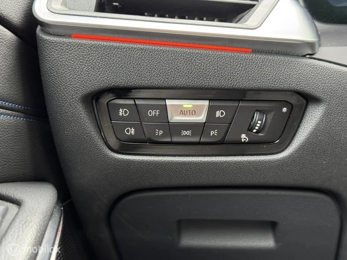330e xDrive | M | Shadow Line |Alcantara