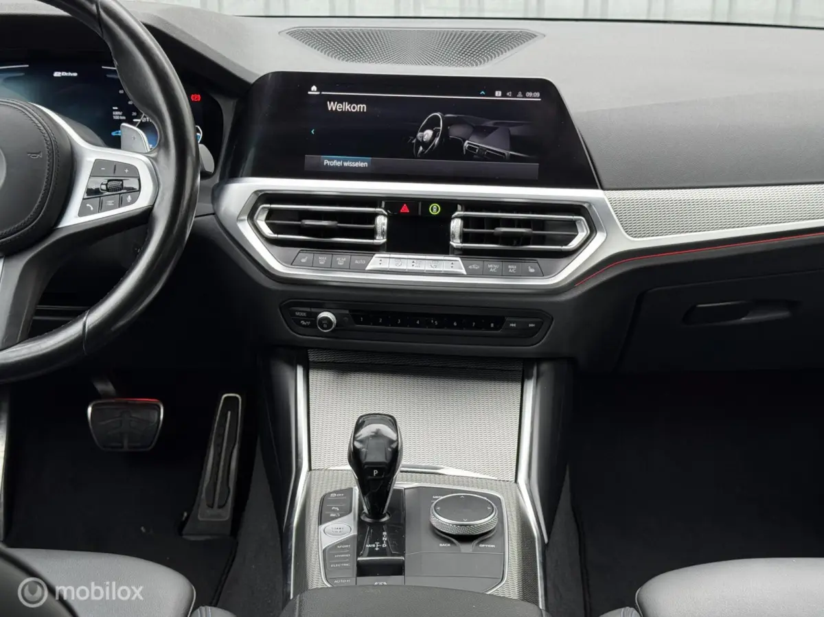 330e xDrive | M | Shadow Line |Alcantara