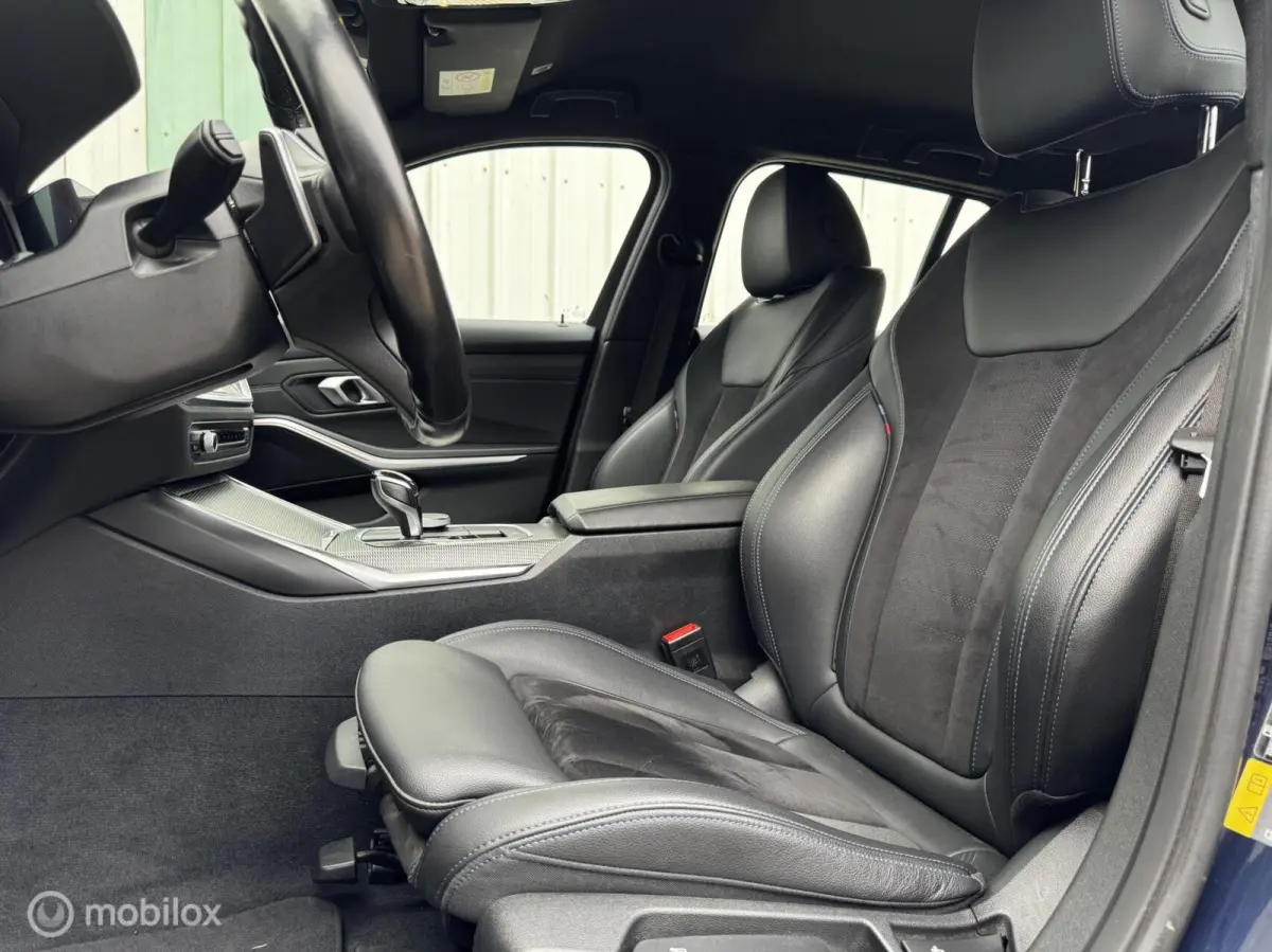 330e xDrive | M | Shadow Line |Alcantara