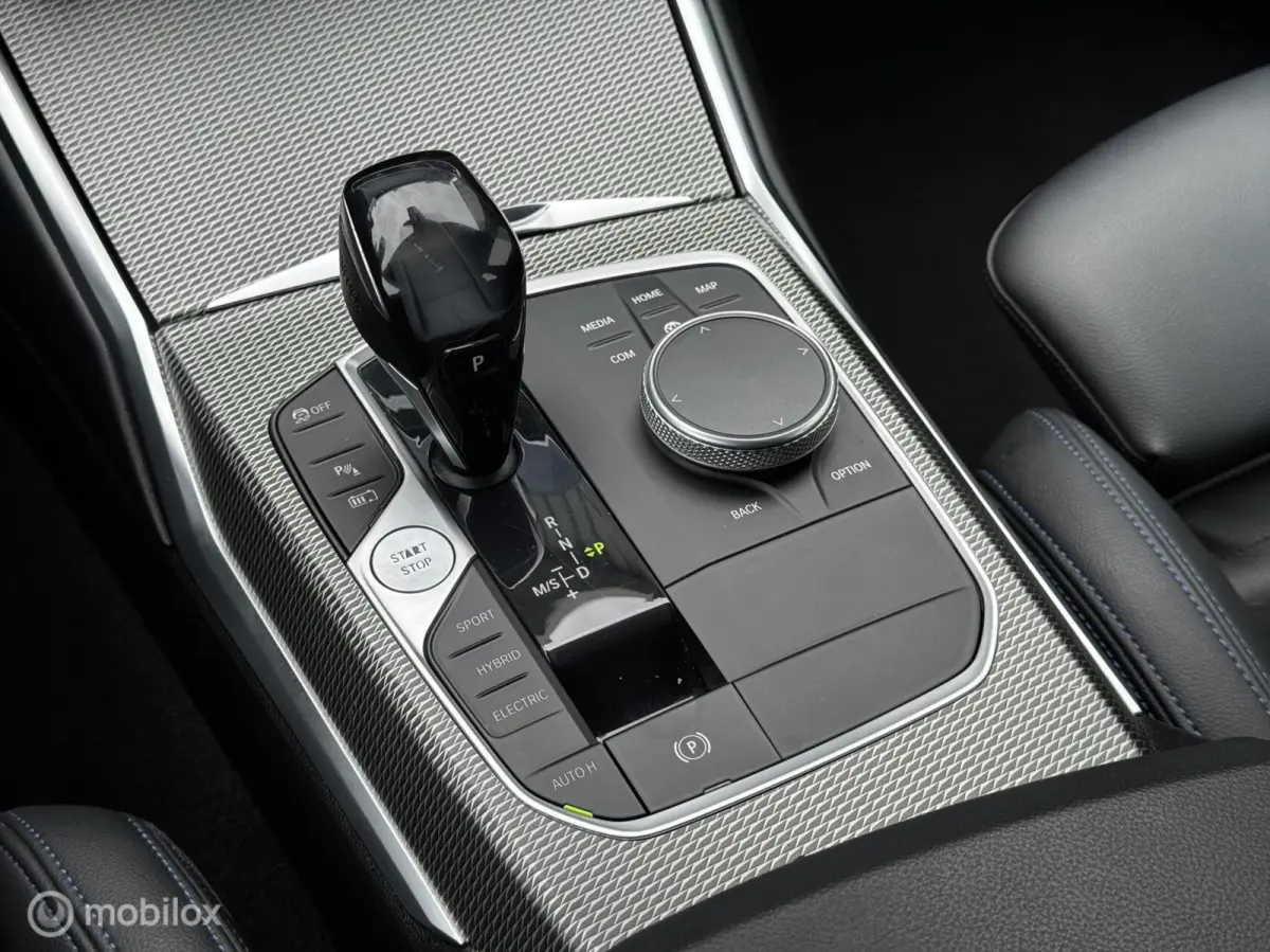 330e xDrive | M | Shadow Line |Alcantara