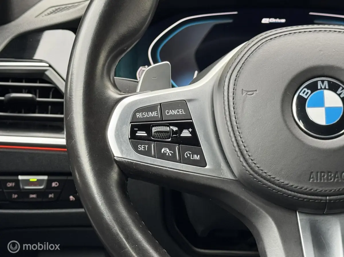 330e xDrive | M | Shadow Line |Alcantara