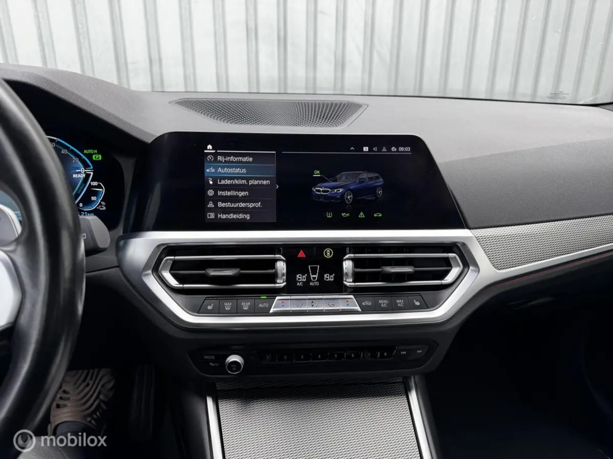 330e xDrive | M | Shadow Line |Alcantara