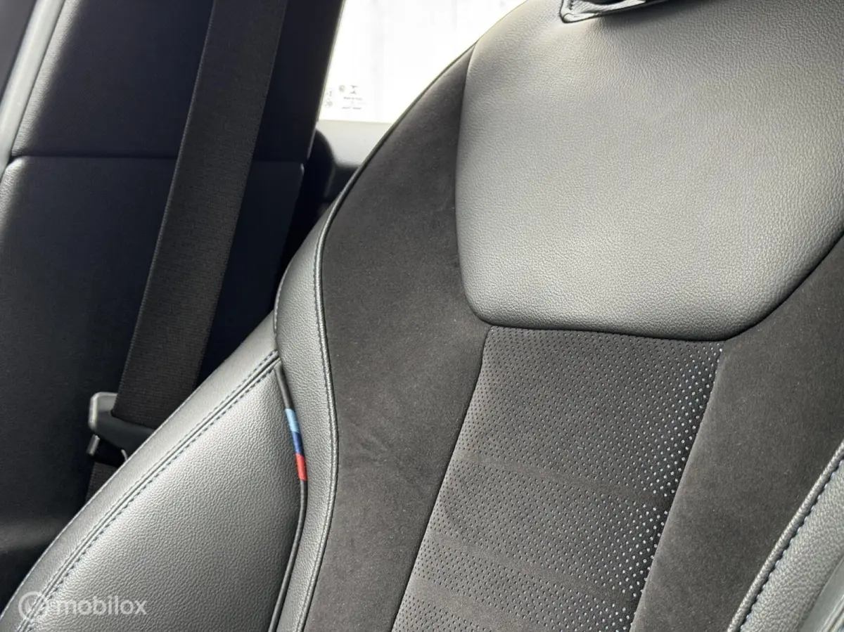 330e xDrive | M | Shadow Line |Alcantara