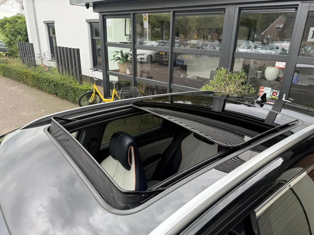 Design 87 kWh SOH 95% PANO/TH/360 CAM *ALL-IN PRIJS*