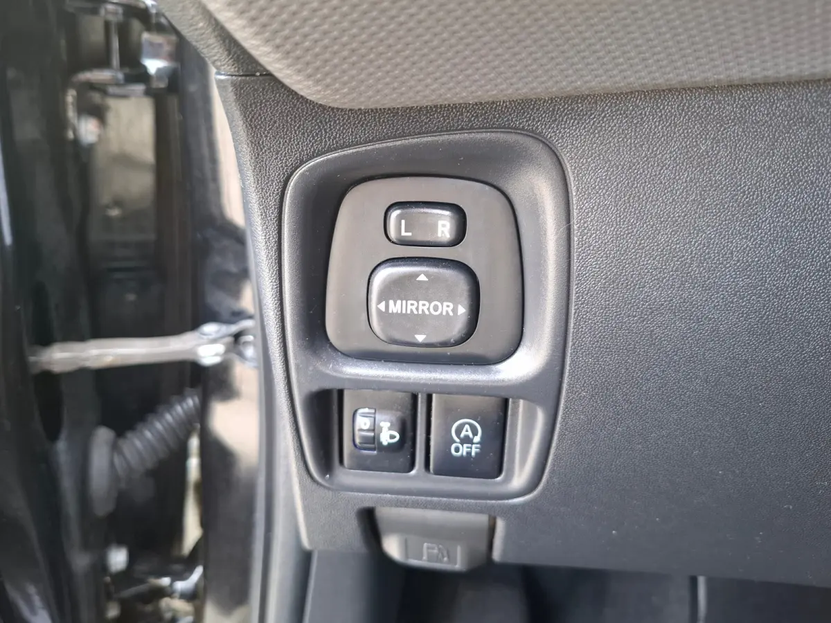 1.0 e-VTi Allure | Achterbank in delen neerklapbaar | Achteruitrijcamera | Apple Carplay/Android Auto|telefoonintegratie premiumApple carplay en androidauto ,achteruitcamera , climate regeli