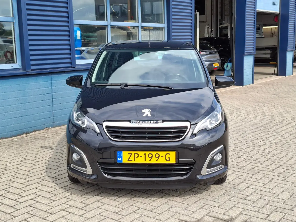 1.0 e-VTi Allure | Achterbank in delen neerklapbaar | Achteruitrijcamera | Apple Carplay/Android Auto|telefoonintegratie premiumApple carplay en androidauto ,achteruitcamera , climate regeli