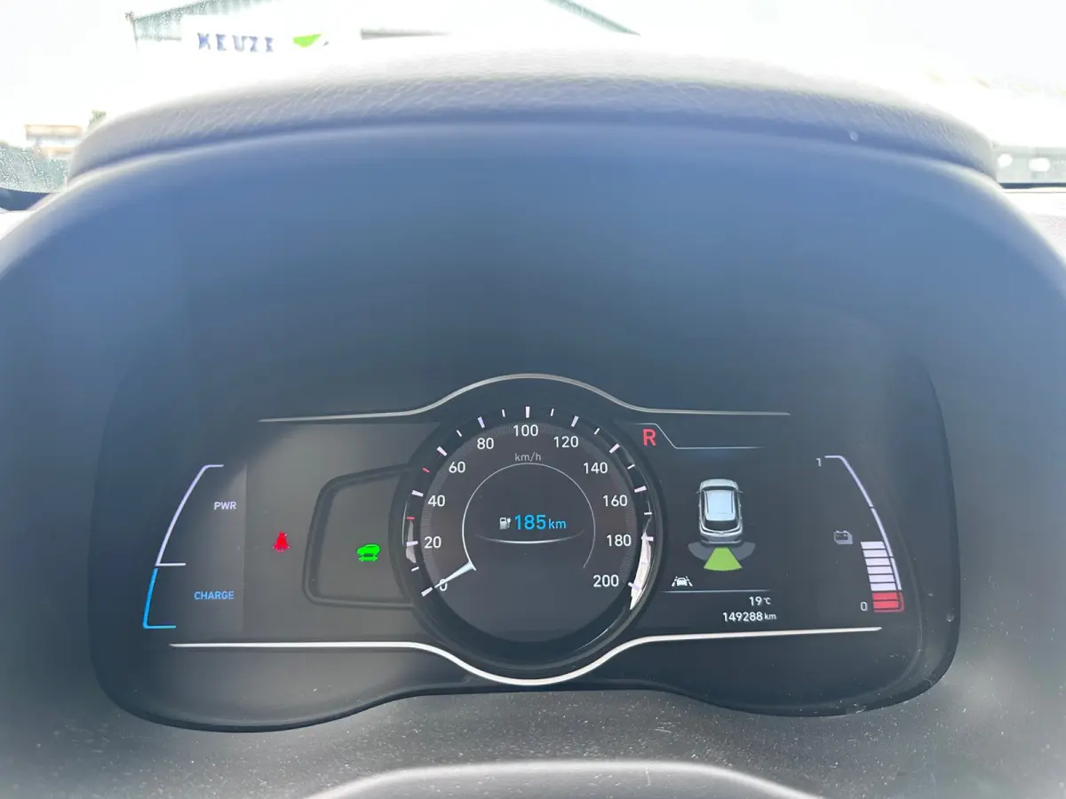 EV Comfort 64 kWh SOH 100% FASE 3 LEER / KARL