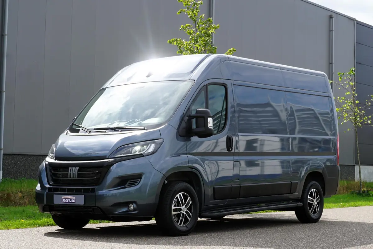 35 2.2 MultiJet L2H2 in Nieuwstaat |Trekhaak |Camera |Dode-hoek sensoren |Cruise |Carplay |Android auto |3500 KG |1e eigenaar |Climate control |EURO6 |140 pk |Mooie camperbasis