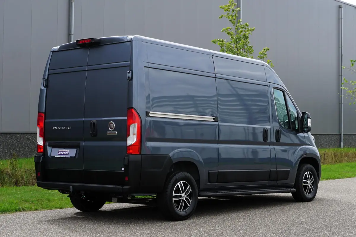 35 2.2 MultiJet L2H2 in Nieuwstaat |Trekhaak |Camera |Dode-hoek sensoren |Cruise |Carplay |Android auto |3500 KG |1e eigenaar |Climate control |EURO6 |140 pk |Mooie camperbasis