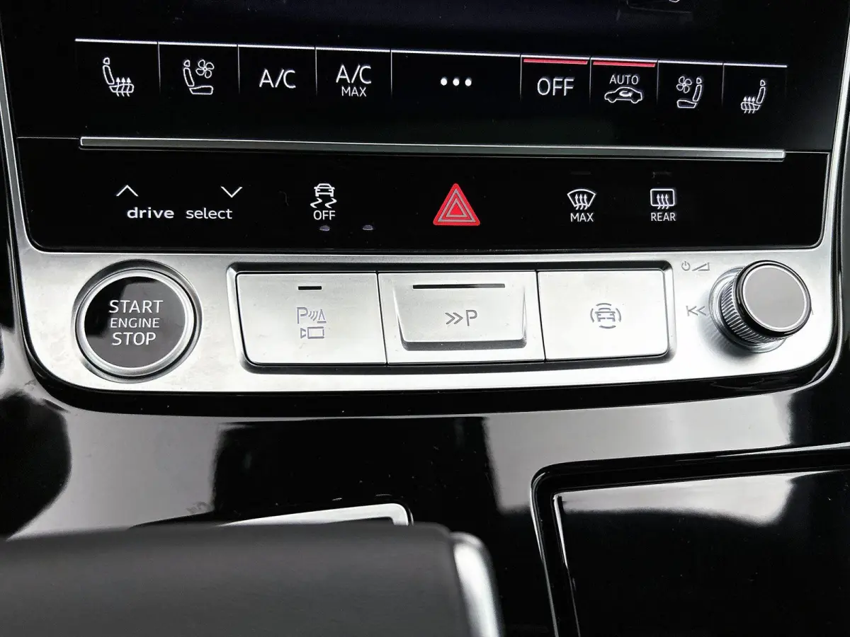 60 TFSI e quattro Pro Line S Competition 490 PK | Maxton Pakket | S-line | 360 Camera | Panoramadak | Vierwielbesturing | Bang & Olufsen Advanced 3D | Climate Control | Navigatie | Trekhaak 