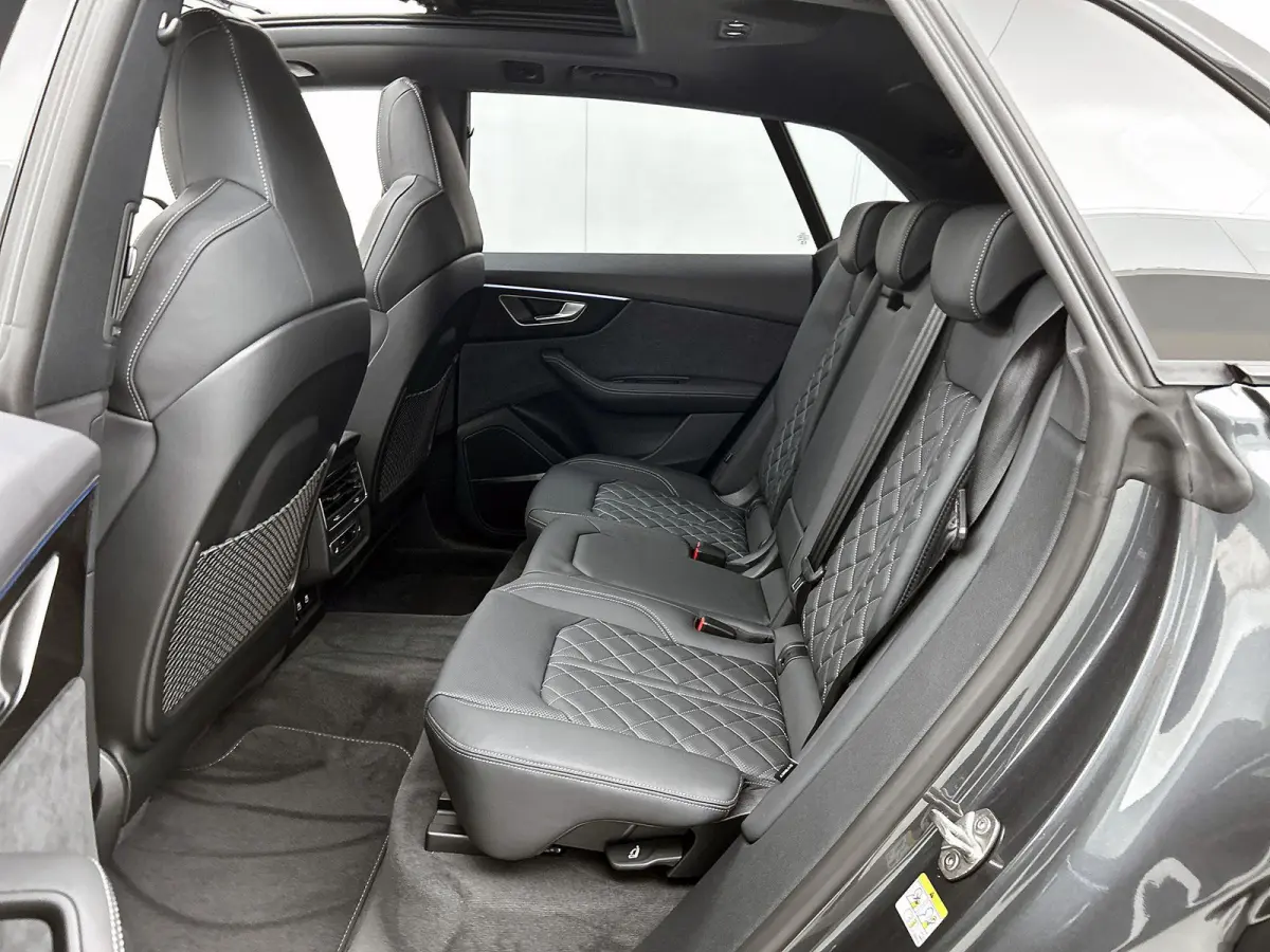 60 TFSI e quattro Pro Line S Competition 490 PK | Maxton Pakket | S-line | 360 Camera | Panoramadak | Vierwielbesturing | Bang & Olufsen Advanced 3D | Climate Control | Navigatie | Trekhaak 