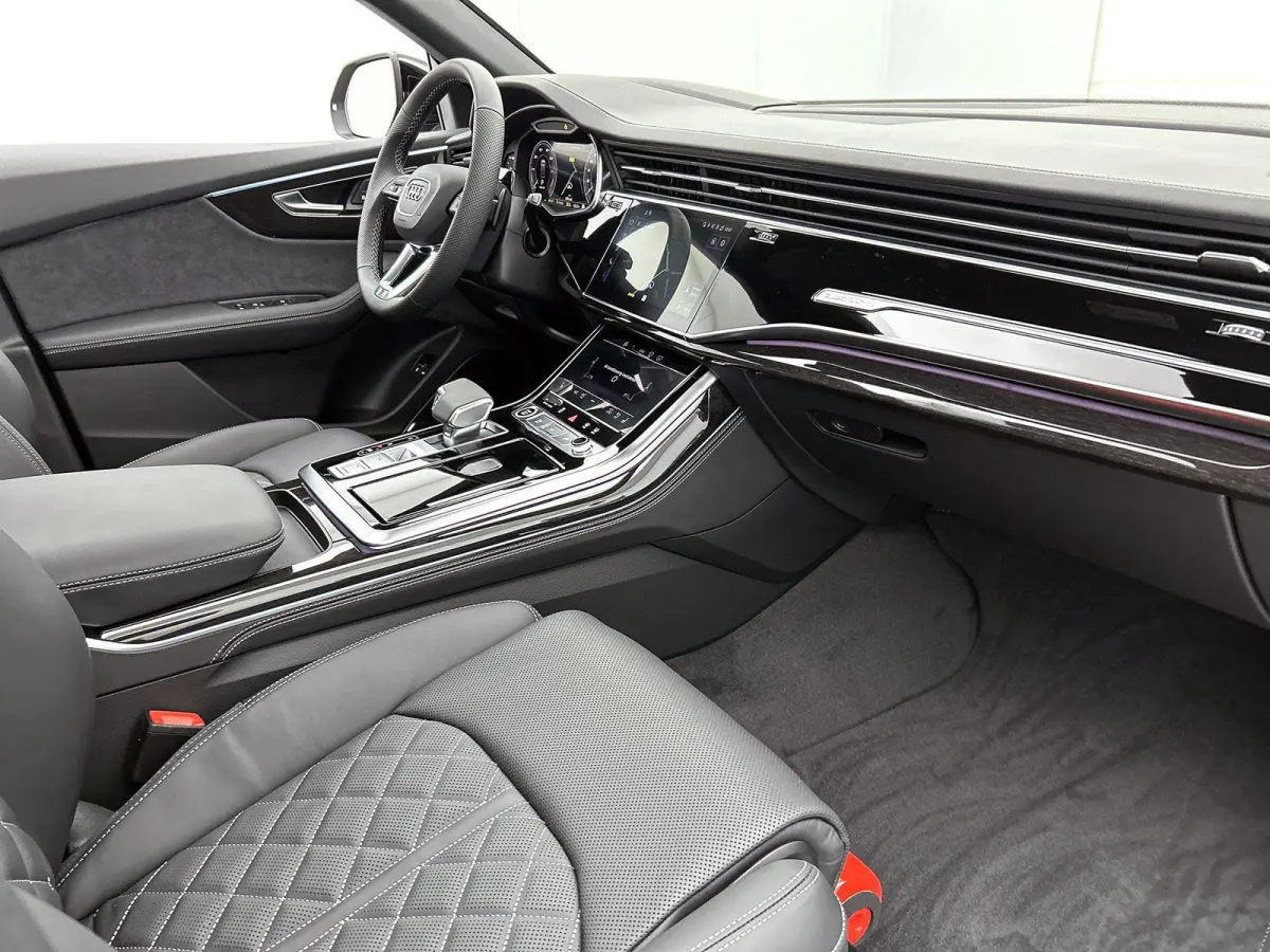 60 TFSI e quattro Pro Line S Competition 490 PK | Maxton Pakket | S-line | 360 Camera | Panoramadak | Vierwielbesturing | Bang & Olufsen Advanced 3D | Climate Control | Navigatie | Trekhaak 