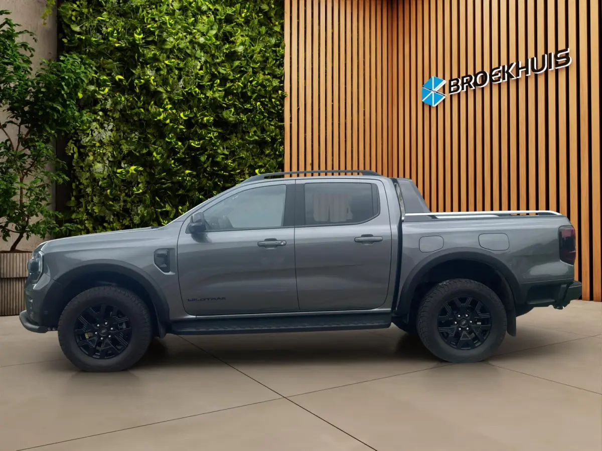 Wildtrak Dubbel Cabine Plug-in Hybride Raptor Edition | Bullbar | Black Pack | LED | 5 pers. | Uniek!
