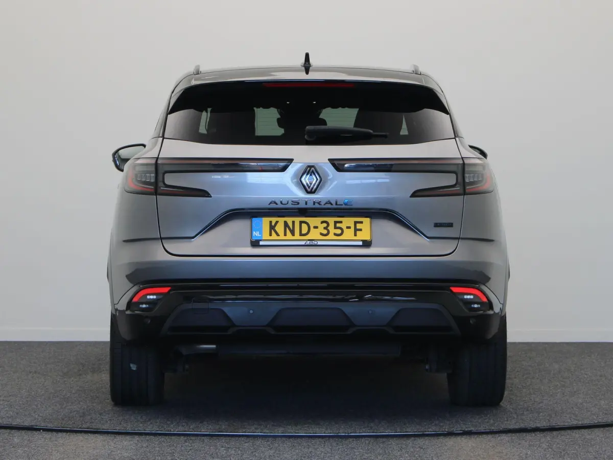 E-Tech full hybrid 200pk techno esprit Alpine | Achteruitrijcamera | 1500 KG trekgewicht | Elektrische achterklep | Apple Carplay/Android Auto | 20" Lichtmetalen velgen |