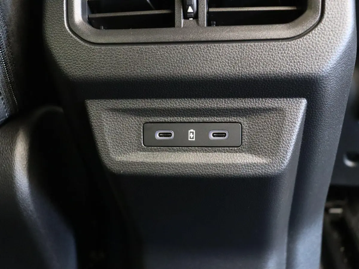 E-Tech full hybrid 200pk techno esprit Alpine | Achteruitrijcamera | 1500 KG trekgewicht | Elektrische achterklep | Apple Carplay/Android Auto | 20" Lichtmetalen velgen |