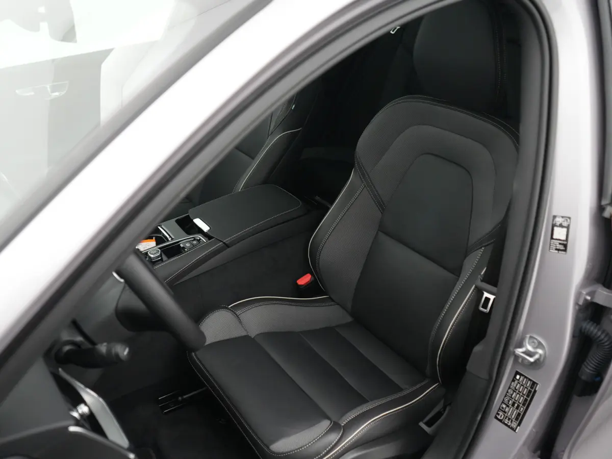 T8 Recharge AWD Plus Dark | 455pk | Head-Up | 360° | Panoramadak | Harman/Kardon | Sportstoel | Nappa | Trekhaak