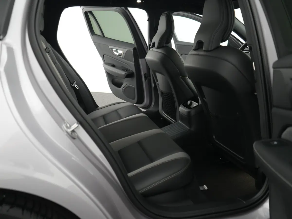 T8 Recharge AWD Plus Dark | 455pk | Head-Up | 360° | Panoramadak | Harman/Kardon | Sportstoel | Nappa | Trekhaak