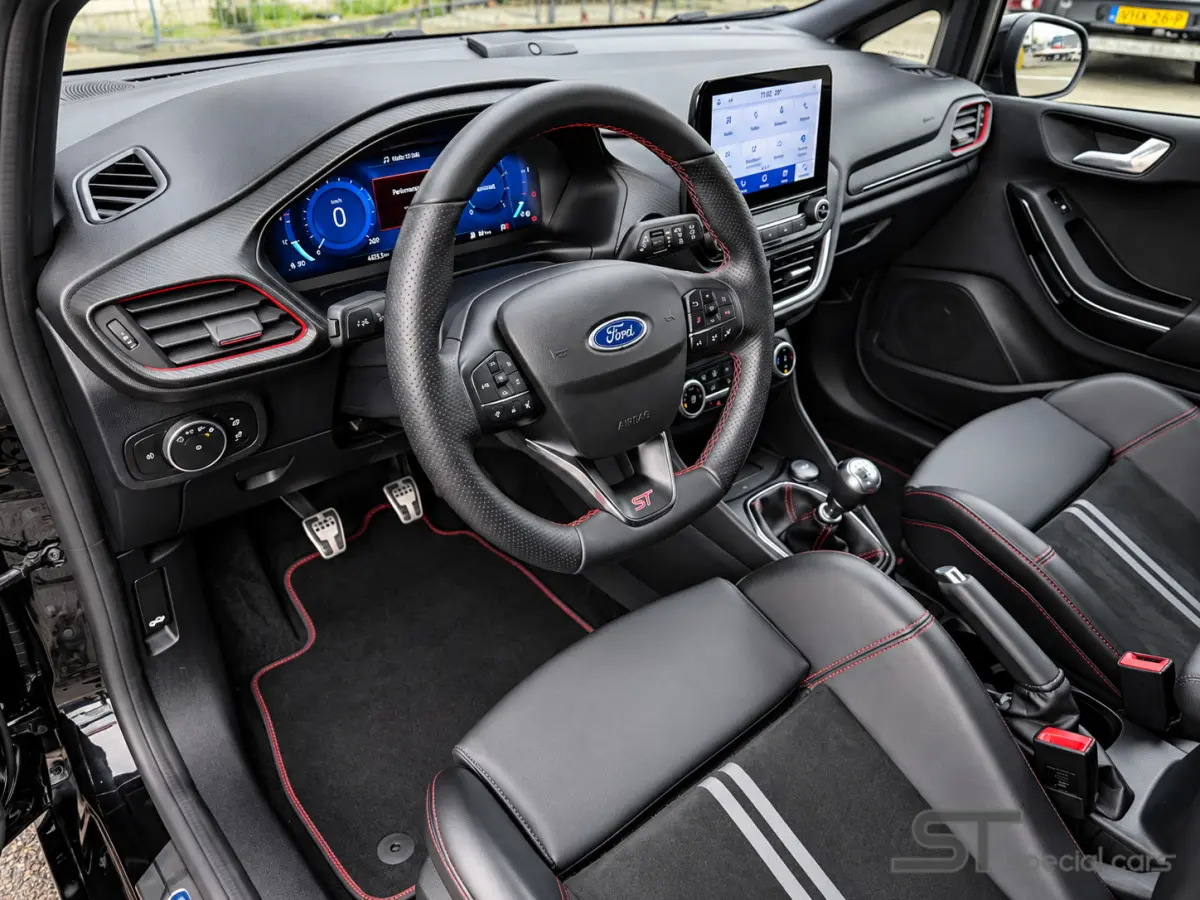 1.5 Ecoboost ST-X|Performance & Winter Pack|Maxton