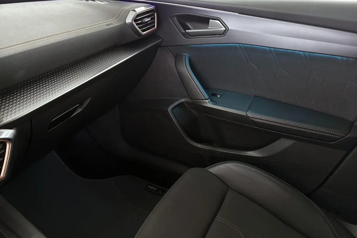 1.5 TSI e-Hybrid Business Stoelverwarming Camera Elektrische Achterklep