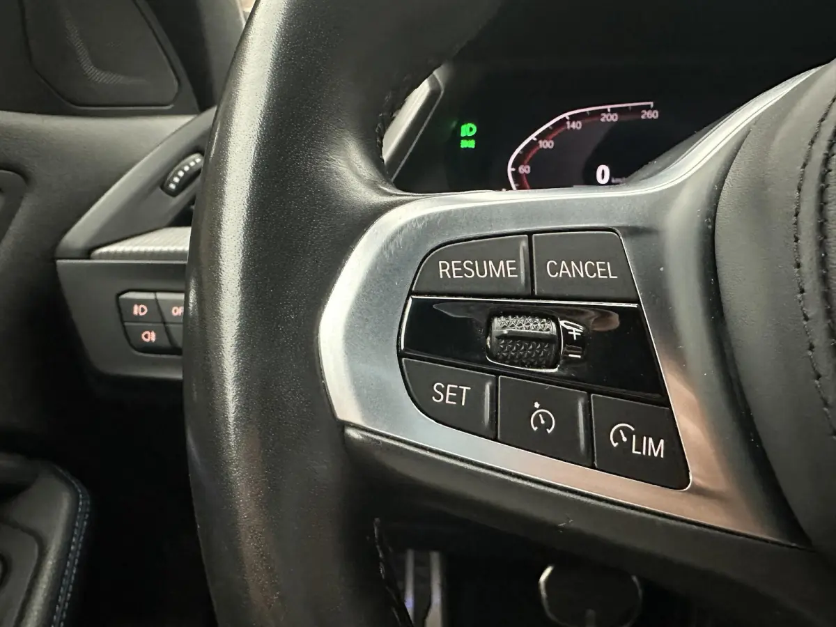 118i Executive Edition M-pakket| Virtual