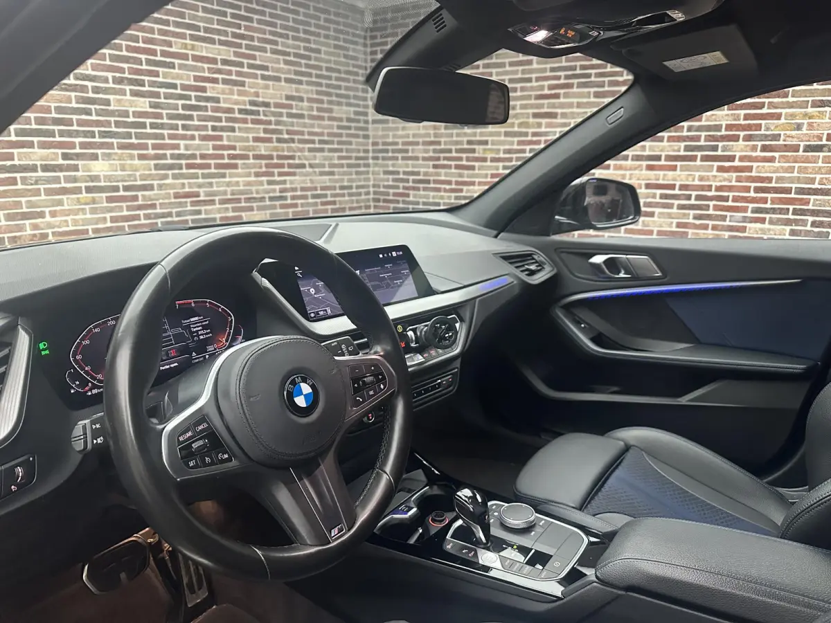 118i Executive Edition M-pakket| Virtual