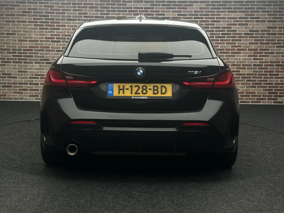 118i Executive Edition M-pakket| Virtual