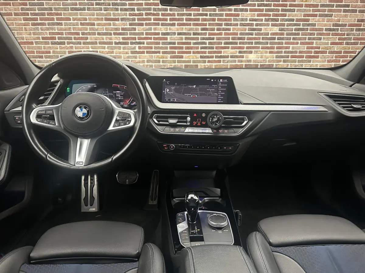 118i Executive Edition M-pakket| Virtual