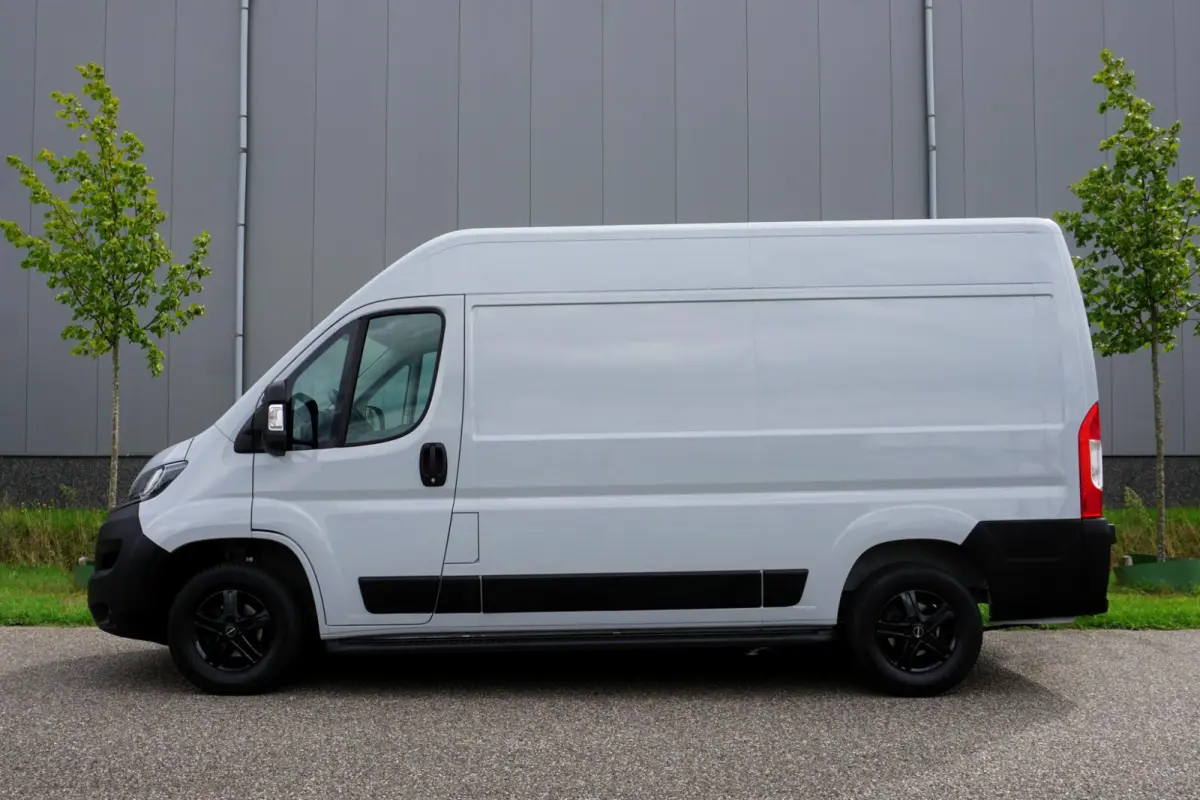 35 2.2 MultiJet L2H2 140 pk |1e eigenaar |Topstaat |Expeditie Grijs |Carplay |Android auto |Cruise |Climate control |Parkeersensoren |Betimmering
