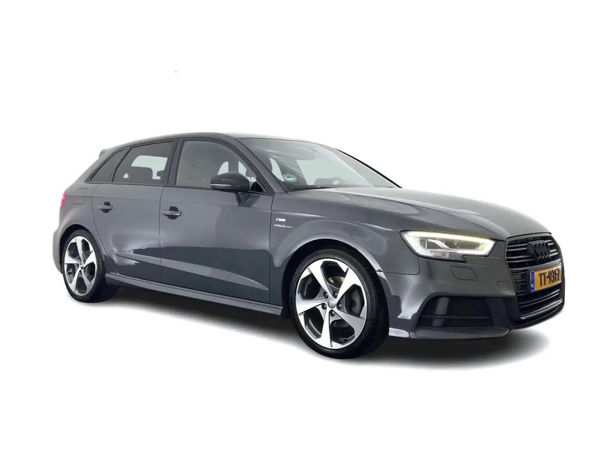 1.5 TFSI CoD Sport S-Line Edition Black-Optic Package Aut. *LEATHER-FABRIC | FULL-LED | SPORTSEATS | NAVI-FULLMAP | PRIVACY-GLASS | ECC | PDC | CRUISE | 18''ALU*
