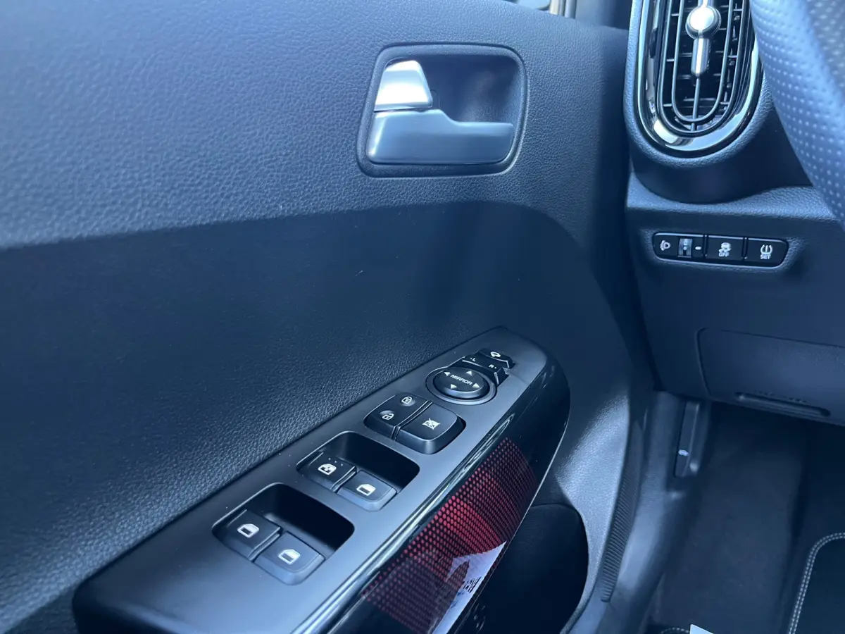 1.0 DPi GT-Line NL.Auto/Leder/Camera/Carplay/Climatronic/Cruise/16Inch/5Deurs/1Ste Eigenaar/Dealer onderhouden