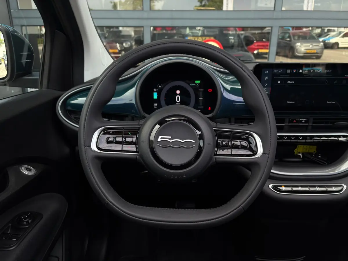 42 kwh 120 pk | SOH 92,5% | Stoelverwarming | Apple Carplay | Cruise control |