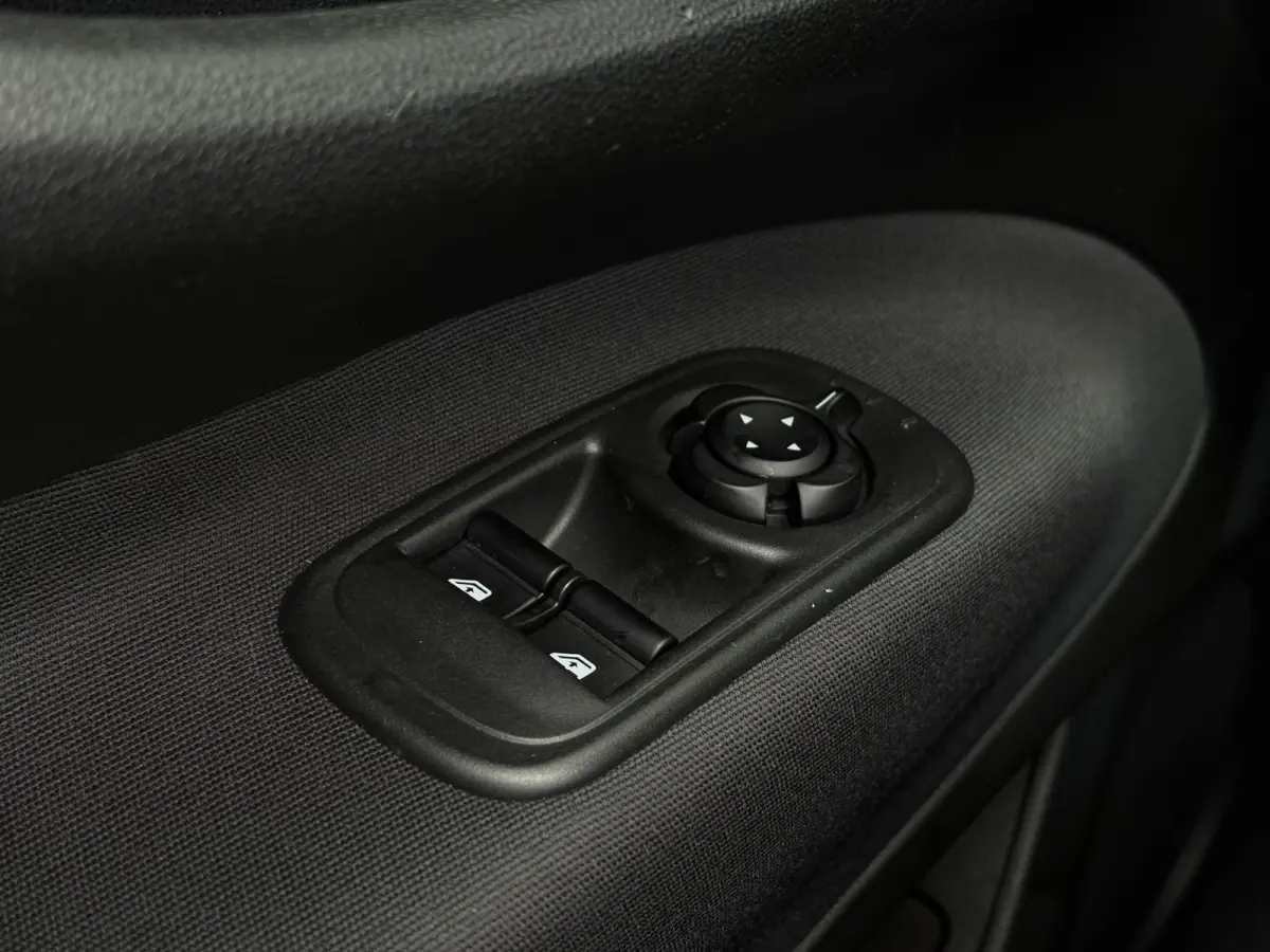 42 kwh 120 pk | SOH 92,5% | Stoelverwarming | Apple Carplay | Cruise control |