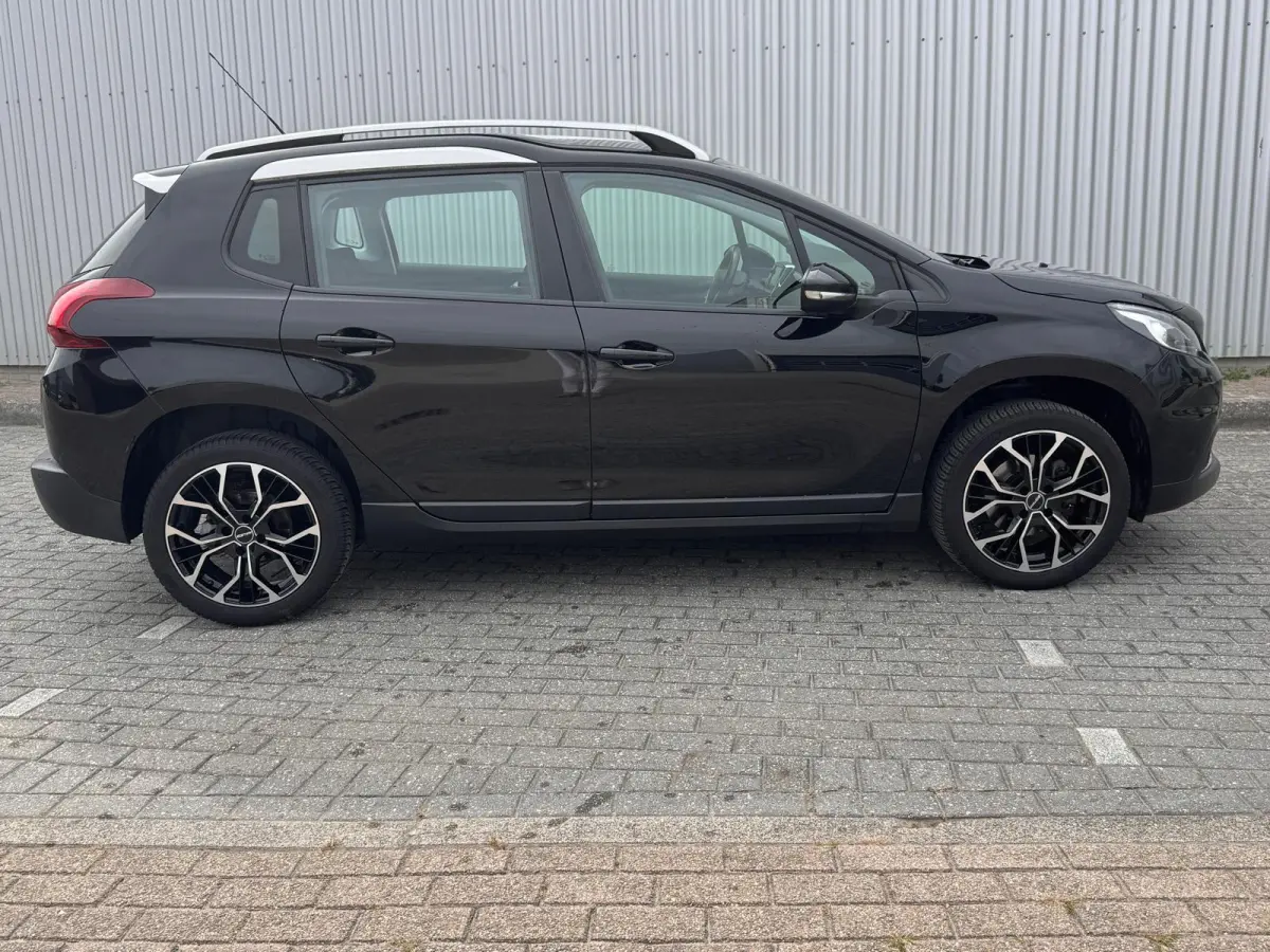 1.2 110PK | Trekhaak | Navigatie | Cruise Control | Bluetooth | Licht Metaal | | Dakrails | Parkeersensor achter | Stuurbekrachtiging