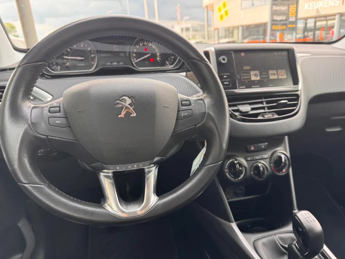 1.2 110PK | Trekhaak | Navigatie | Cruise Control | Bluetooth | Licht Metaal | | Dakrails | Parkeersensor achter | Stuurbekrachtiging