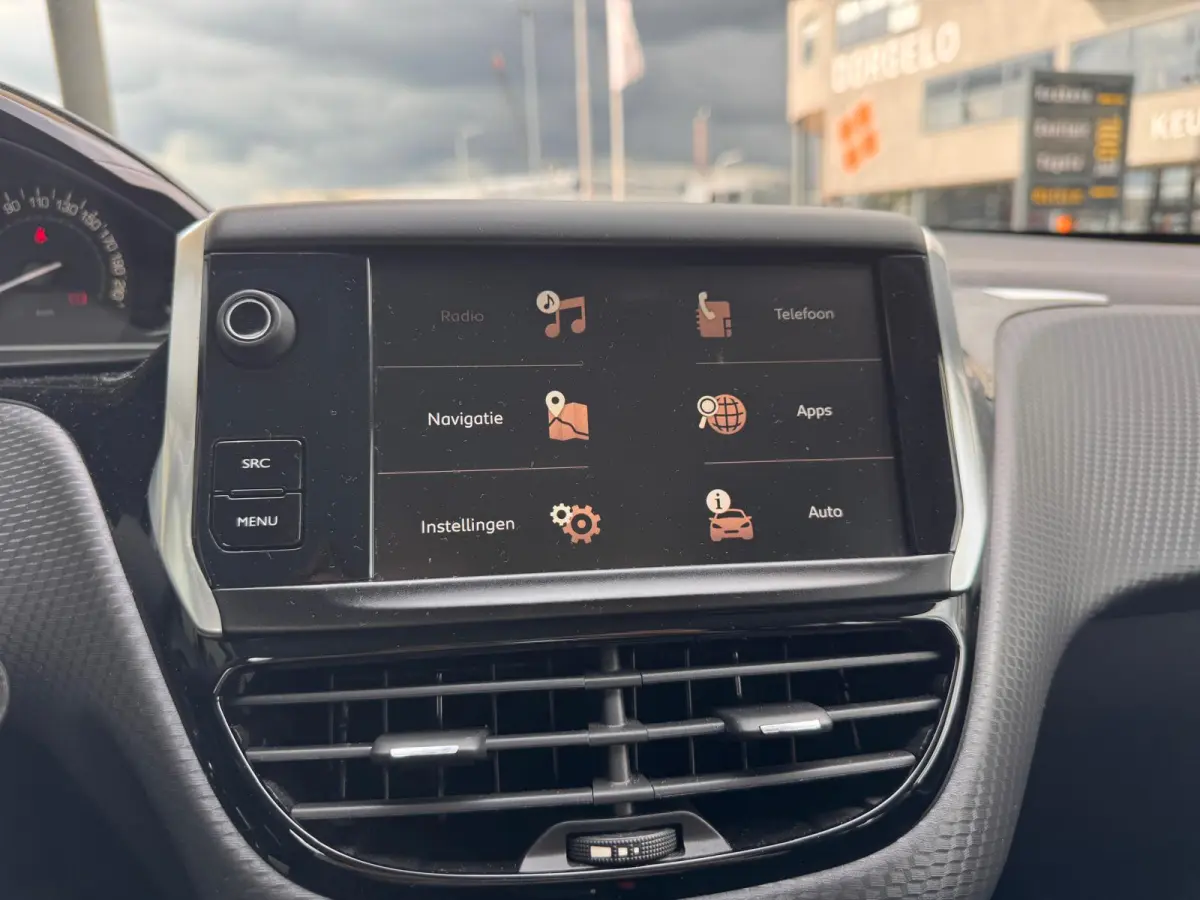 1.2 110PK | Trekhaak | Navigatie | Cruise Control | Bluetooth | Licht Metaal | | Dakrails | Parkeersensor achter | Stuurbekrachtiging