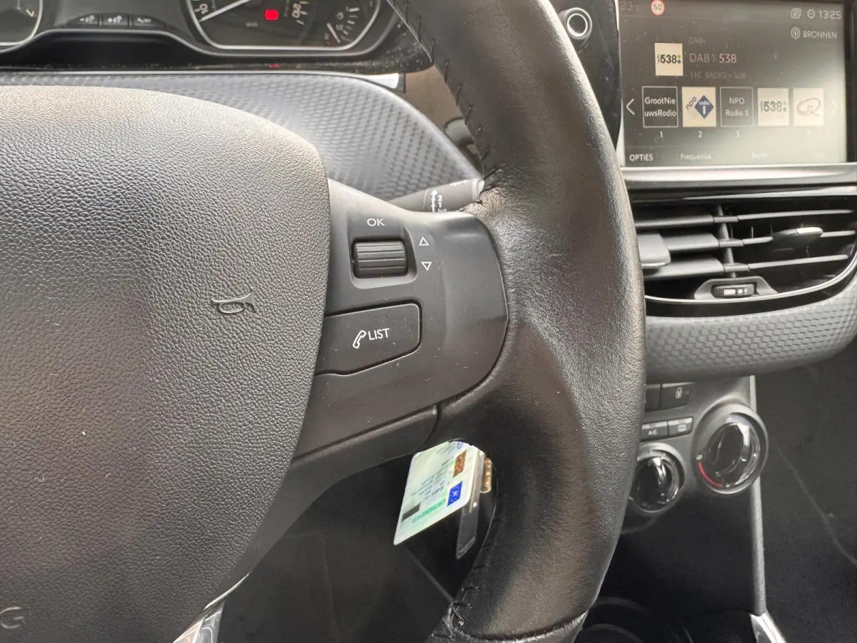 1.2 110PK | Trekhaak | Navigatie | Cruise Control | Bluetooth | Licht Metaal | | Dakrails | Parkeersensor achter | Stuurbekrachtiging