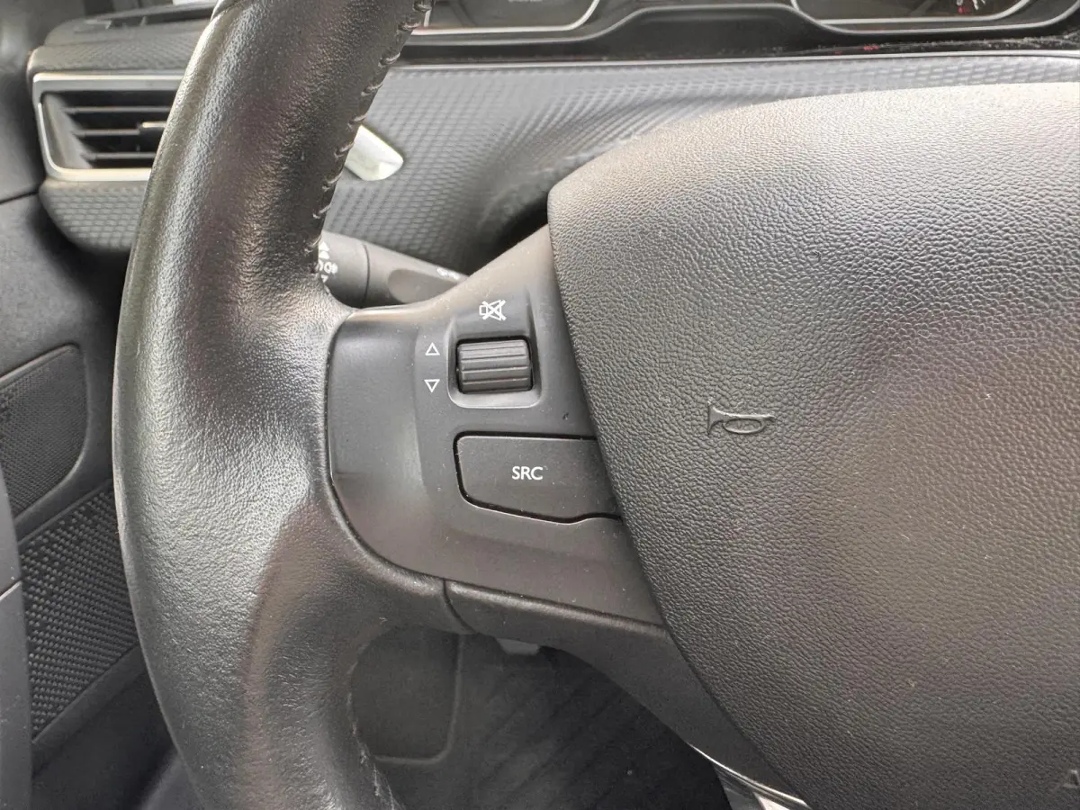 1.2 110PK | Trekhaak | Navigatie | Cruise Control | Bluetooth | Licht Metaal | | Dakrails | Parkeersensor achter | Stuurbekrachtiging