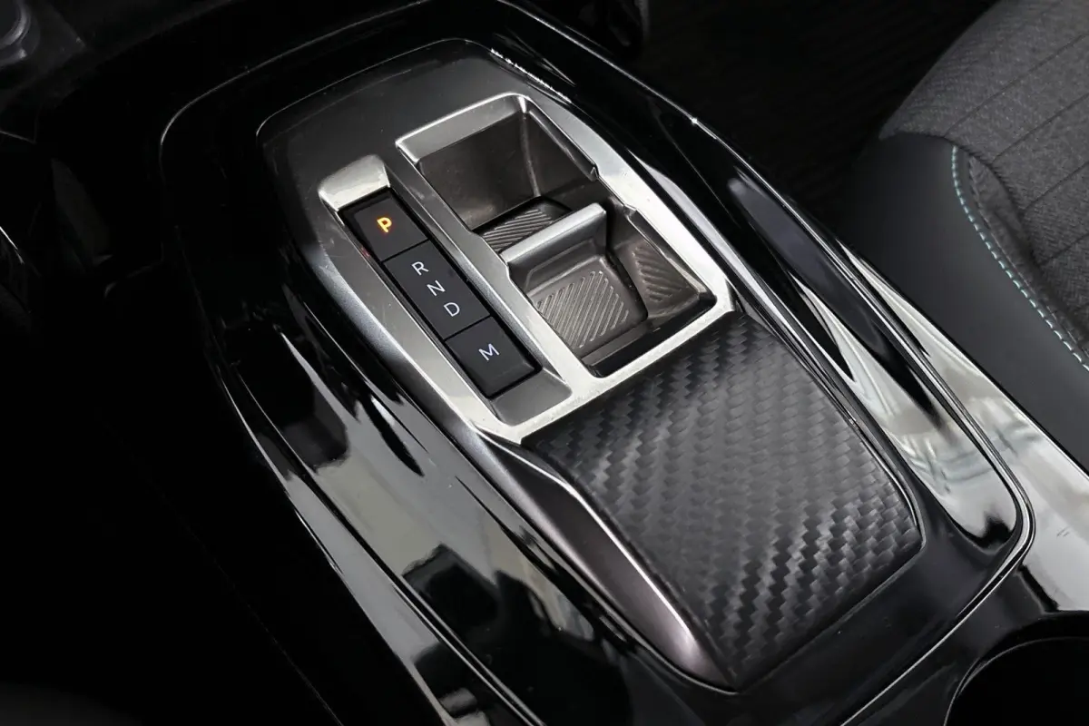 1.2 PureTech Allure Pack Automaat Stoelverwarming Camera Apple CarPlay