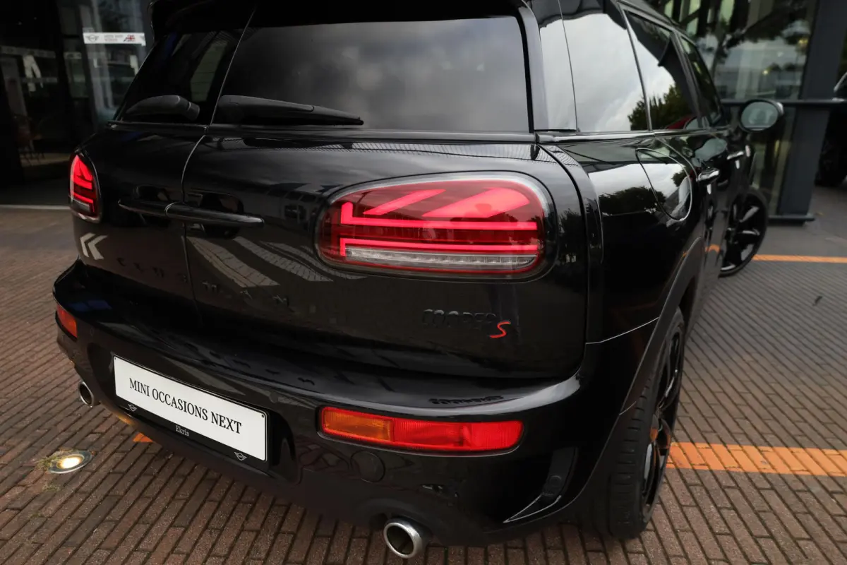 Cooper S | Achteruitrijcamera | Panoramadak | Harman Kardon | Stoelverwarming | Head-Up Display
