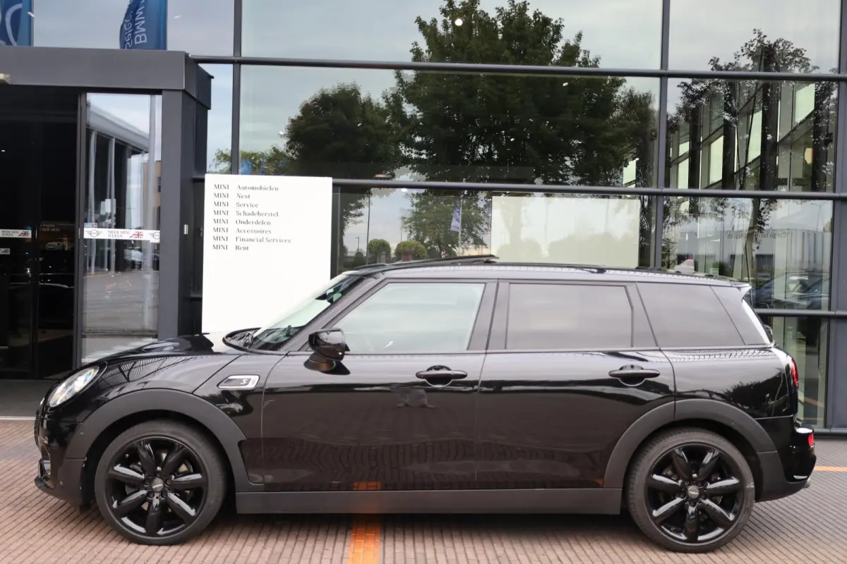 Cooper S | Achteruitrijcamera | Panoramadak | Harman Kardon | Stoelverwarming | Head-Up Display