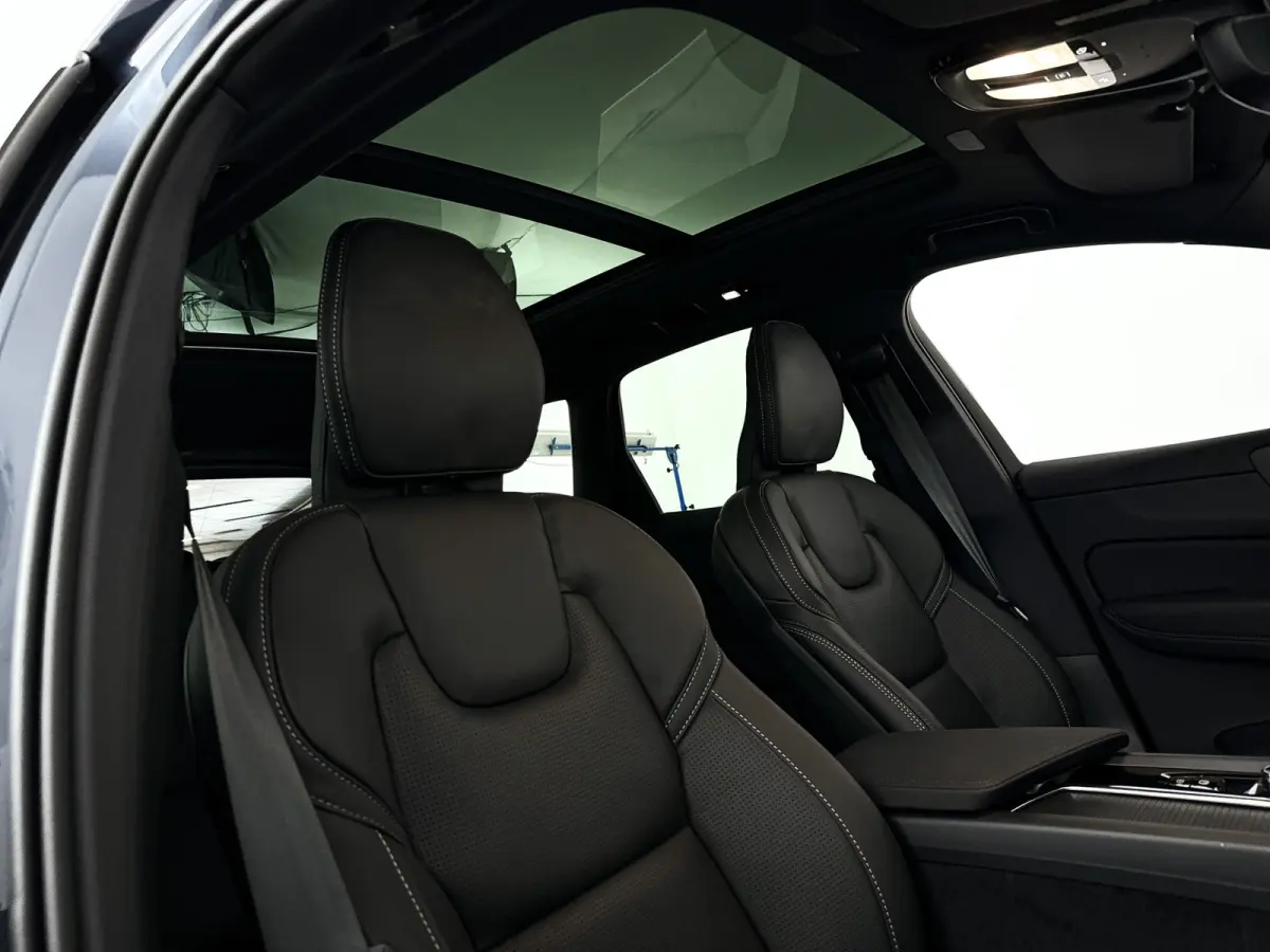 T8 Plug-in hybrid AWD Ultra Bright Exec. Ed. | Panoramadak | 360° camera | Bowers & Wilkins | Luchtvering | Head-up display | Stoelventilatie | Stoel- en Stuurverwarming
