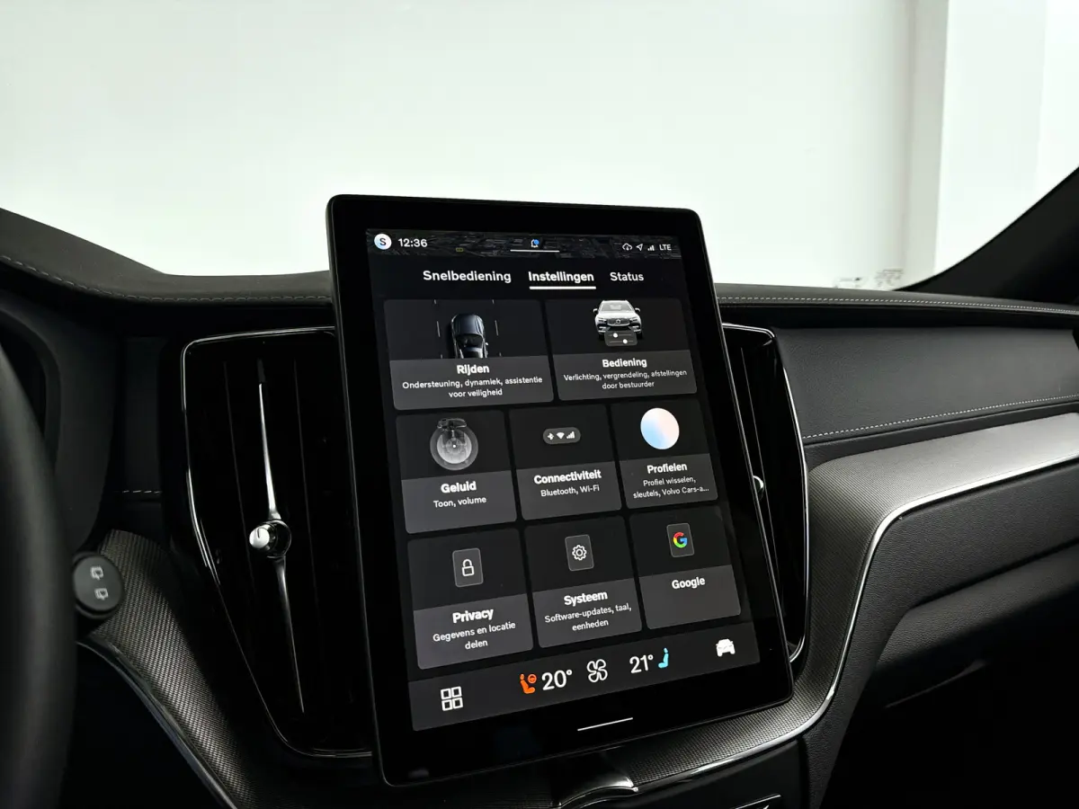 T8 Plug-in hybrid AWD Ultra Bright Exec. Ed. | Panoramadak | 360° camera | Bowers & Wilkins | Luchtvering | Head-up display | Stoelventilatie | Stoel- en Stuurverwarming
